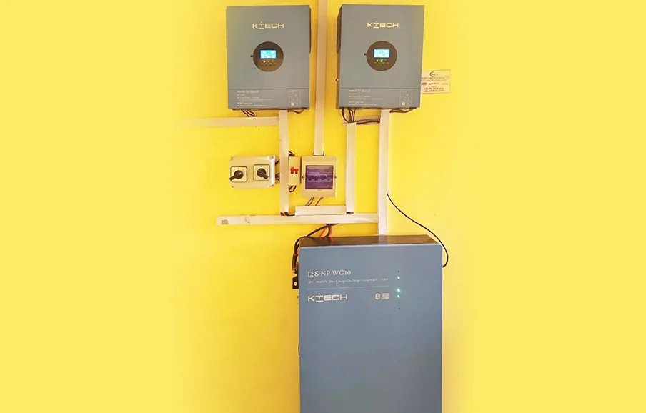 Two 5KW Off-Grid Inverters + 10KWH Lithium Batteries Build a High-Efficiency Household Off-Grid System